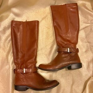 ALFANI Jurissa Boot in Brown